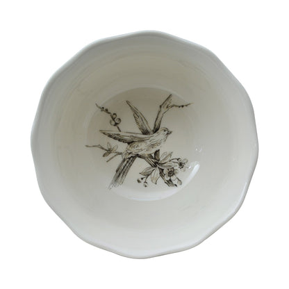 Service de table en porcelaine 222 Fifth Adelaide, 16 pièces, avec assiettes rondes, bols et tasses, blanc antique.