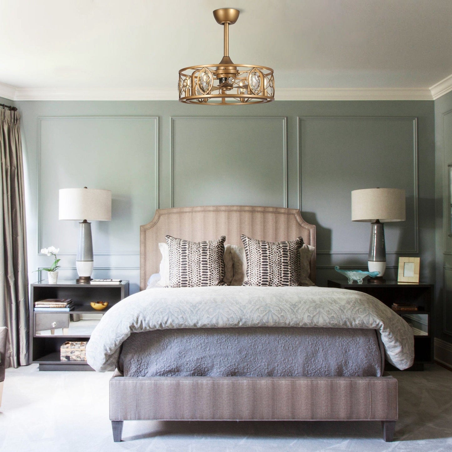 Ventilateur de plafond avec abat-jour en cristal moderne, cage et télécommande (22 pouces)