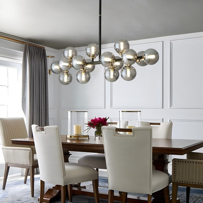 Luminaire linéaire à suspension Sputnik à 16 lumières, style moderne du milieu du siècle, en laiton doré, 40 po, avec globe en verre dépoli pour salle à manger