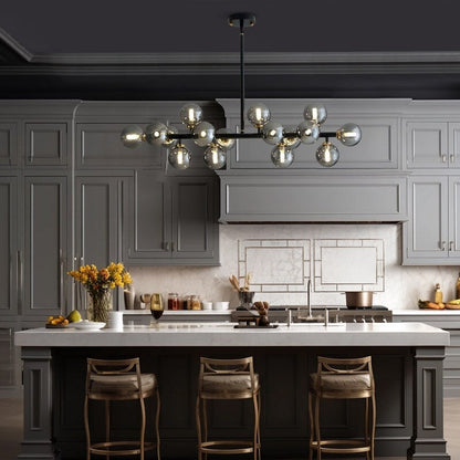 Luminaire linéaire à suspension Sputnik à 16 lumières, style moderne du milieu du siècle, en laiton doré, 40 po, avec globe en verre dépoli pour salle à manger