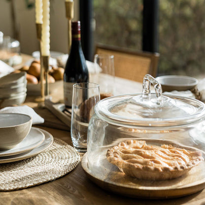 Adrien, plateau avec cloche