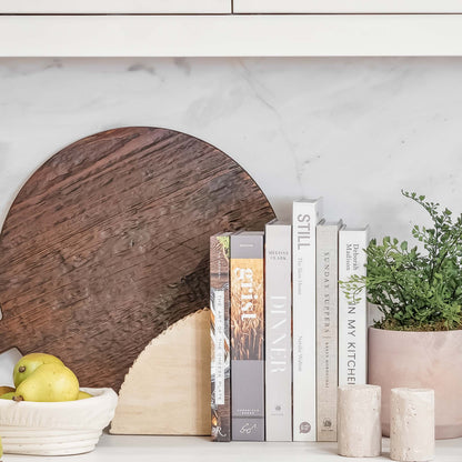 Planche à charcuterie ronde et équilibrée