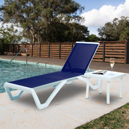 Chaise longue de jardin inclinable et réglable Kozyard Alan, entièrement en aluminium et avec pieds en résine de polypropylène.