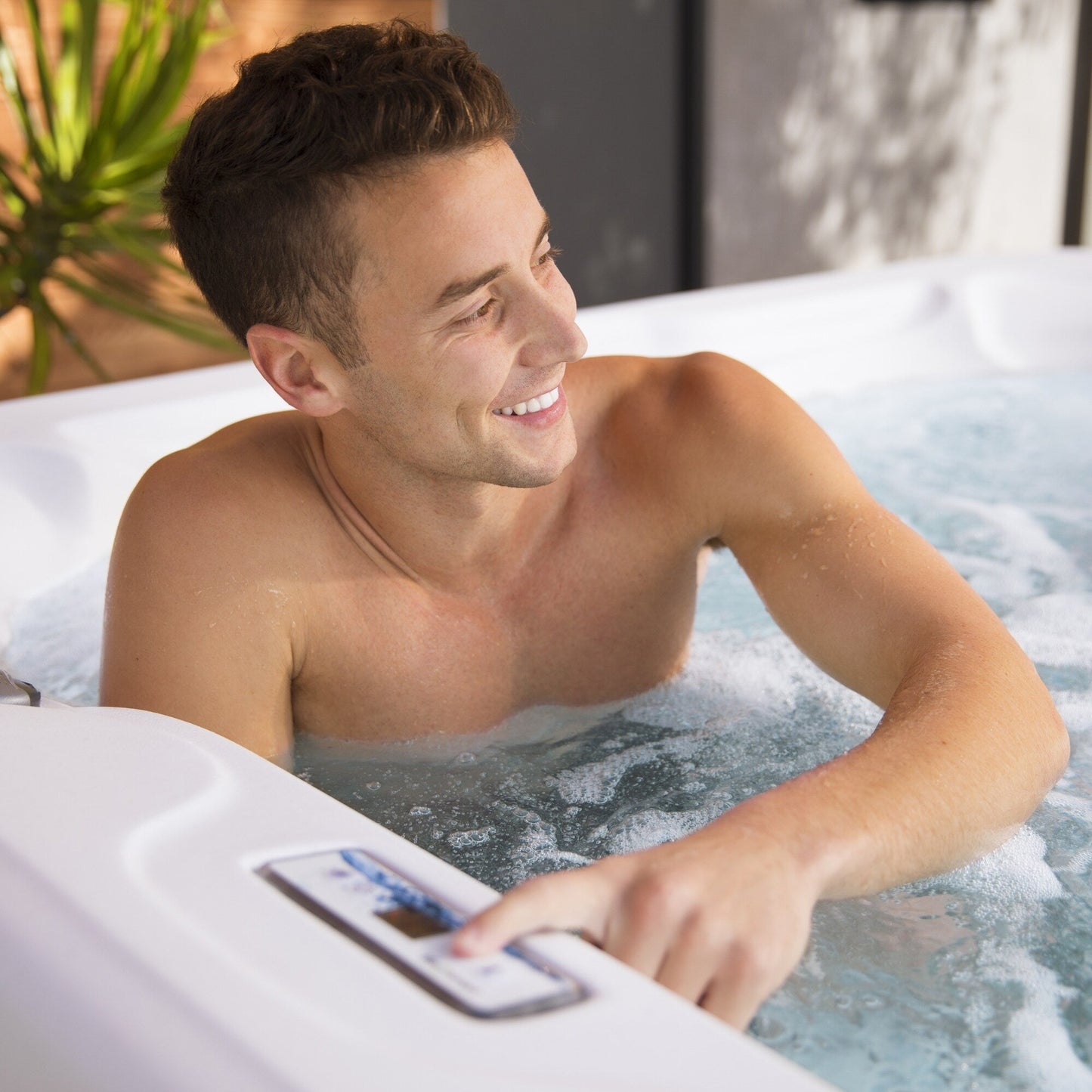 Spa Lifesmart LS450DX 7 places, 22 jets, 110v, prêt à brancher, avec cascade.