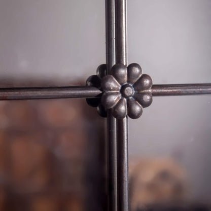 Miroir mural décoratif à cadre métallique brun rustique imitant un vitrail - 95,9 cm (H) x 60,5 cm (L) x 2,5 cm (P)