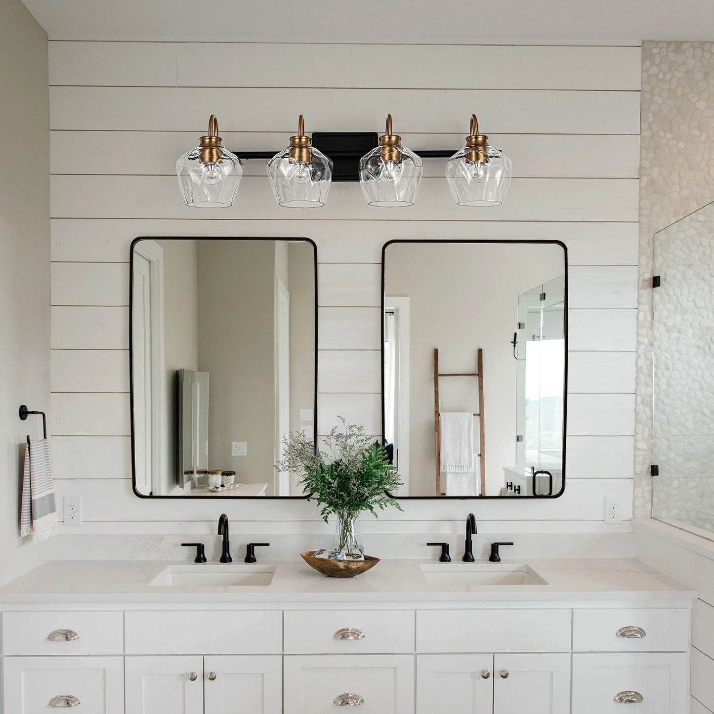 Appliques murales de salle de bain modernes à 3/4 lumières, à intensité variable, avec abat-jour en verre.