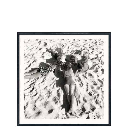 Nostalgia Collection - Beach Meeting C. 1950