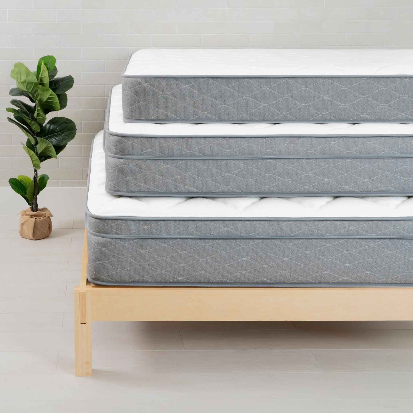 Matelas NuForm 11 à surcouche moelleuse moyenne