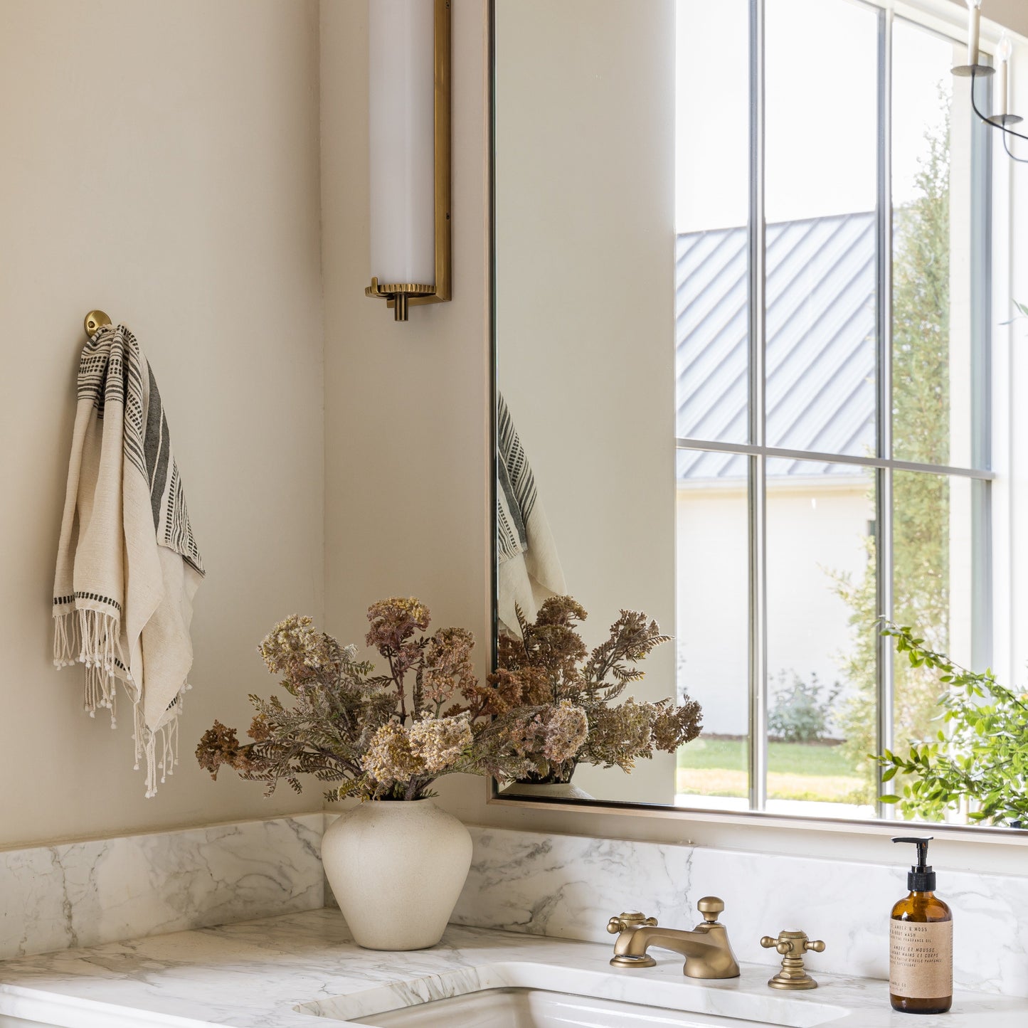 Applique murale Calliope pour salle de bain, modèle haut