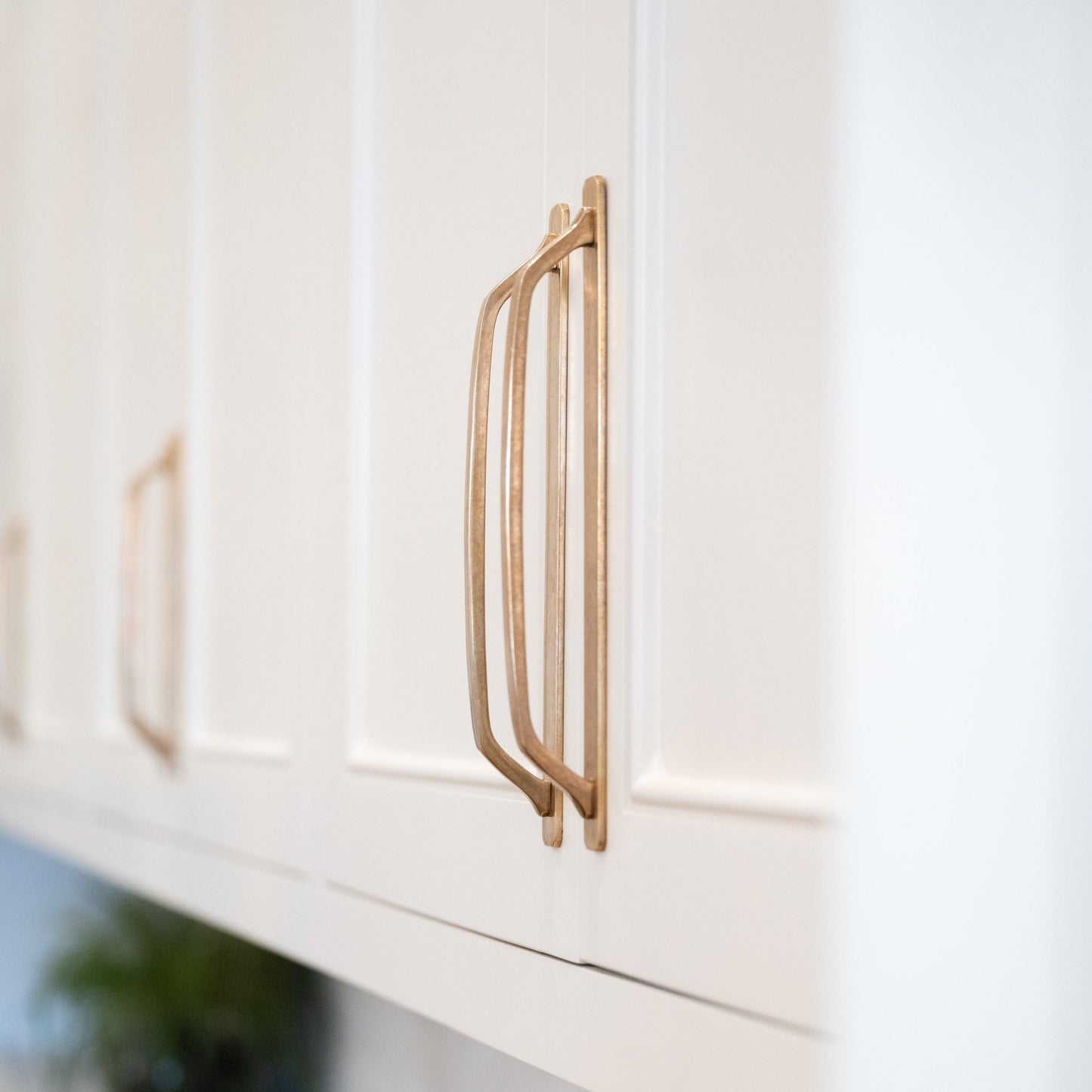 Poignée Monterey avec plaque de recouvrement