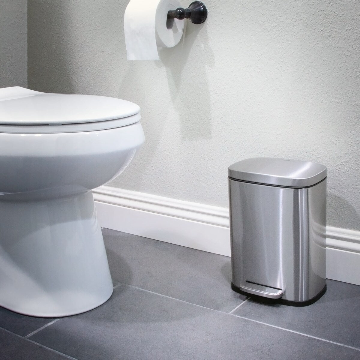 Qualiazero 13.2 GAL plus DEUX poubelles rectangulaires à pédale de 1.3 GAL - Pack familial