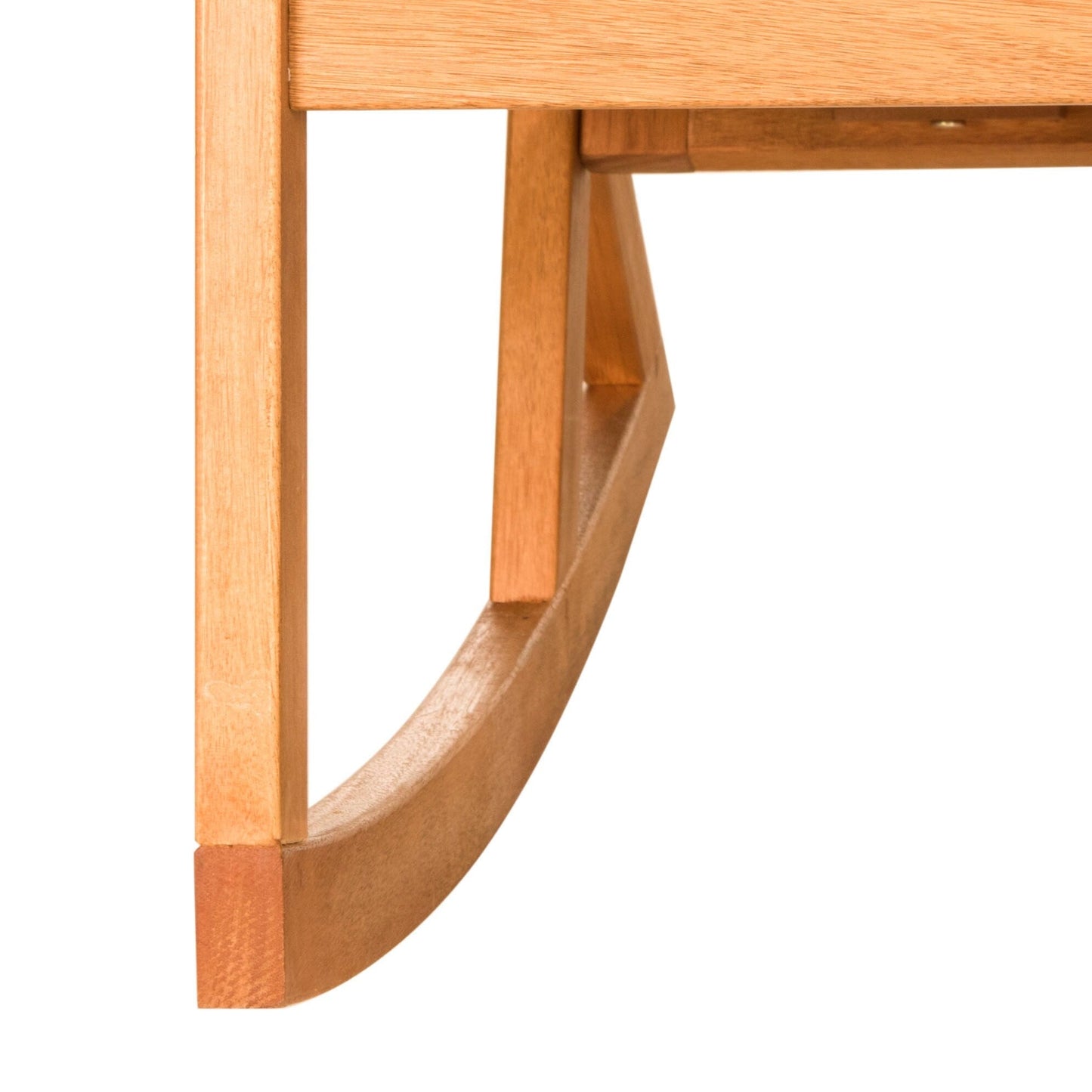 Chaise à bascule d'extérieur Makaila de SAFAVIEH avec coussin - 66L x 79P x 97H (cm)