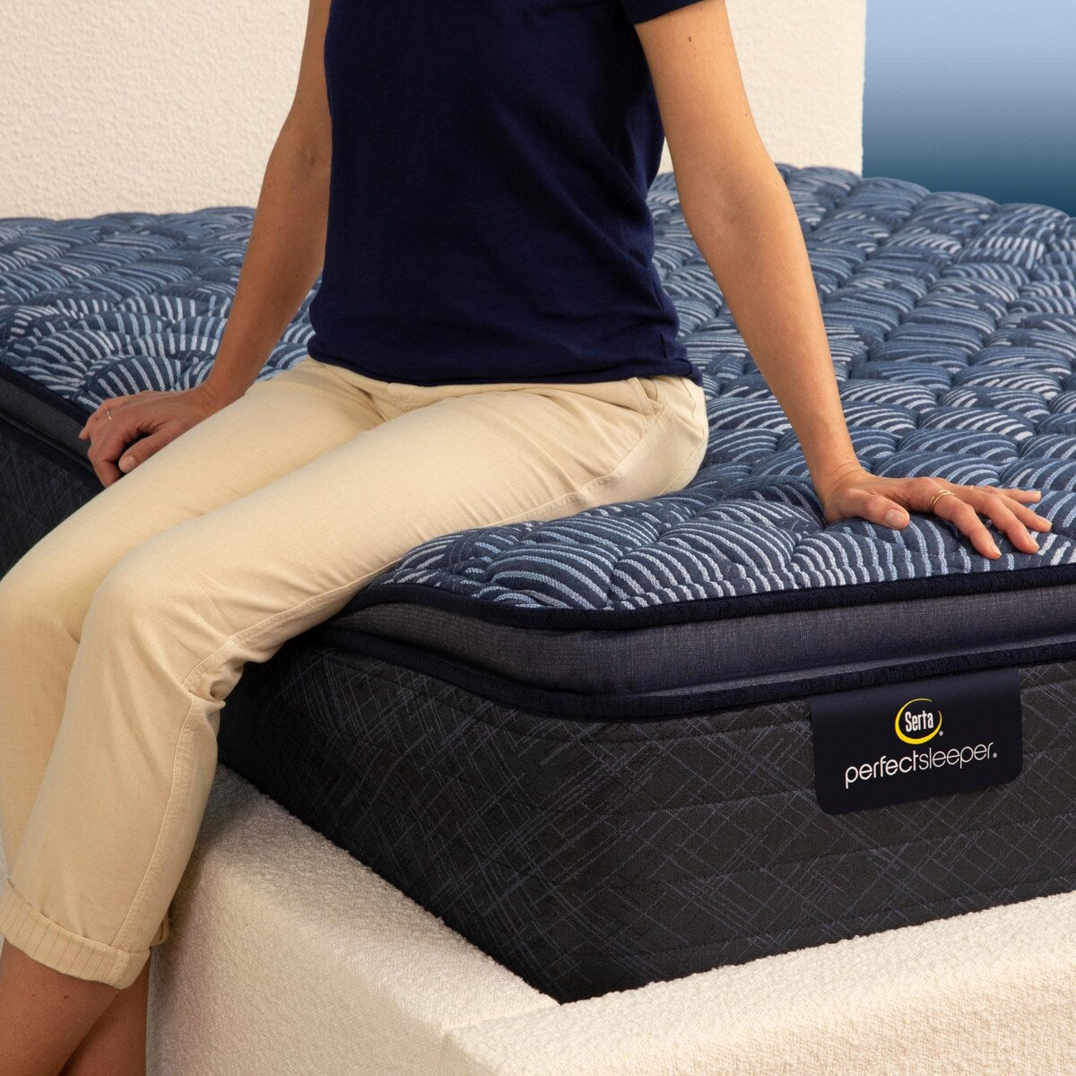 Ensemble de matelas Serta Perfect Sleeper Oasis Sleep 14.5 à revêtement moelleux et soutien ferme