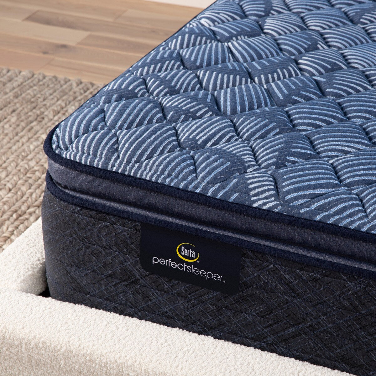 Matelas Serta Perfect Sleeper Oasis Sleep 14.5 à revêtement moelleux et soutien ferme