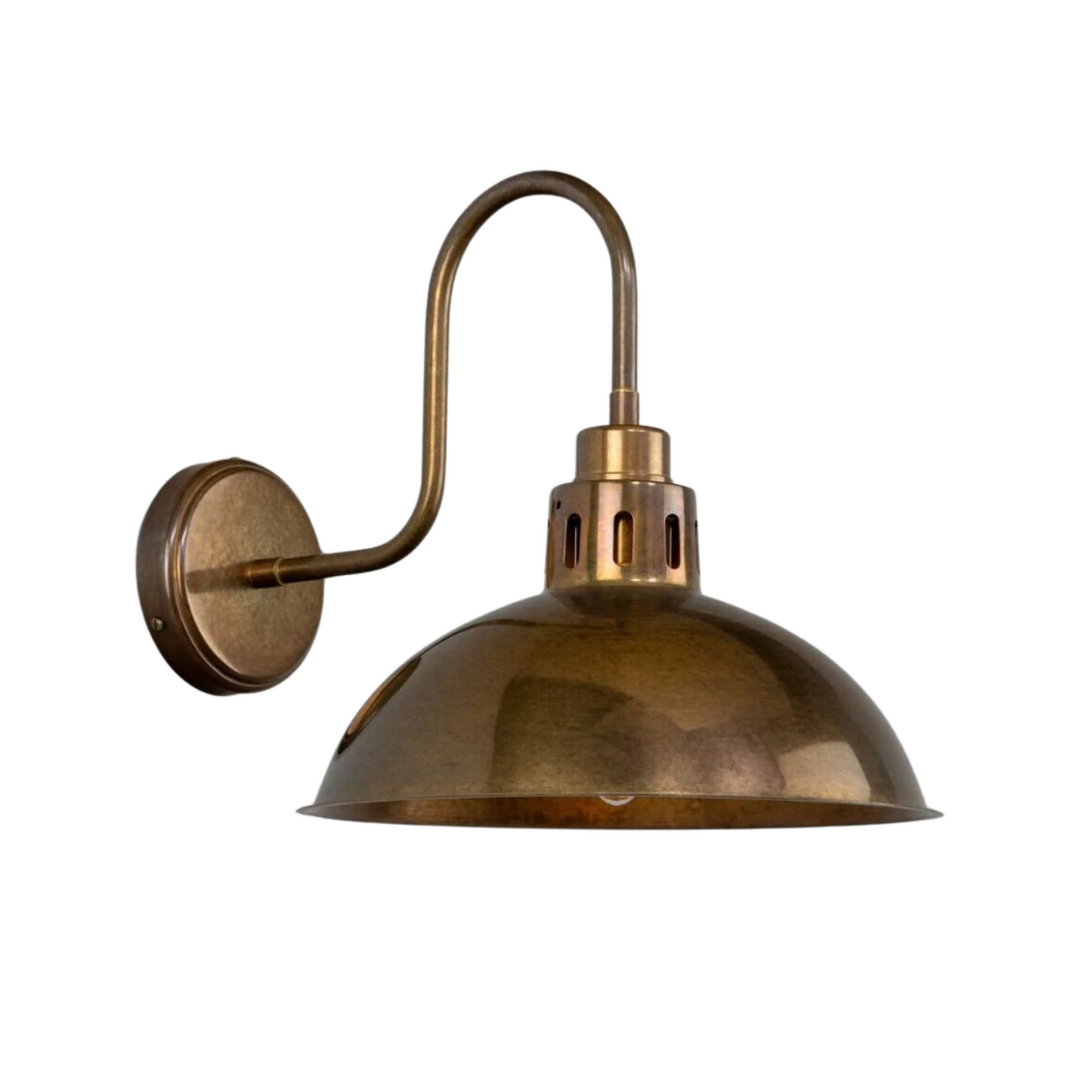 Vente d'applique murale industrielle en laiton avec bras articulé.