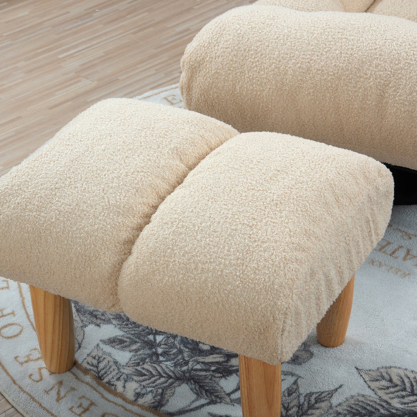 Ensemble de fauteuil inclinable sans accoudoirs, recouvert de tissu, avec repose-pieds et repose-tête réglable.