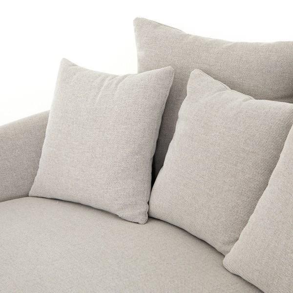 Fauteuil de salon Addison Media en Delta Bisque