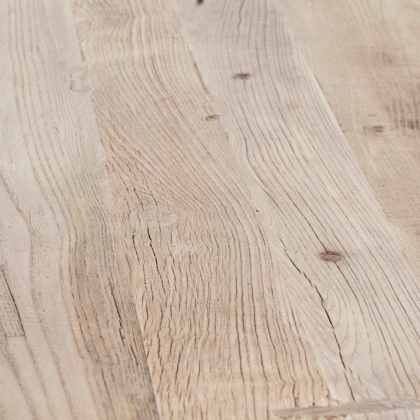 Table basse en peuplier