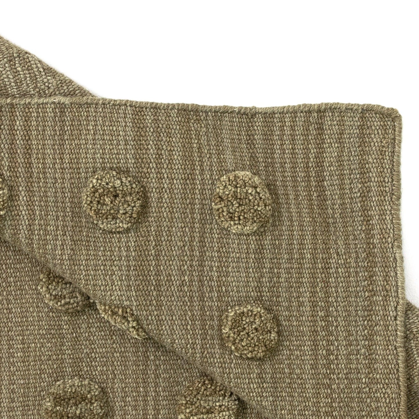 Tapis en laine tressée Patara vert de Pure Salt x Momeni